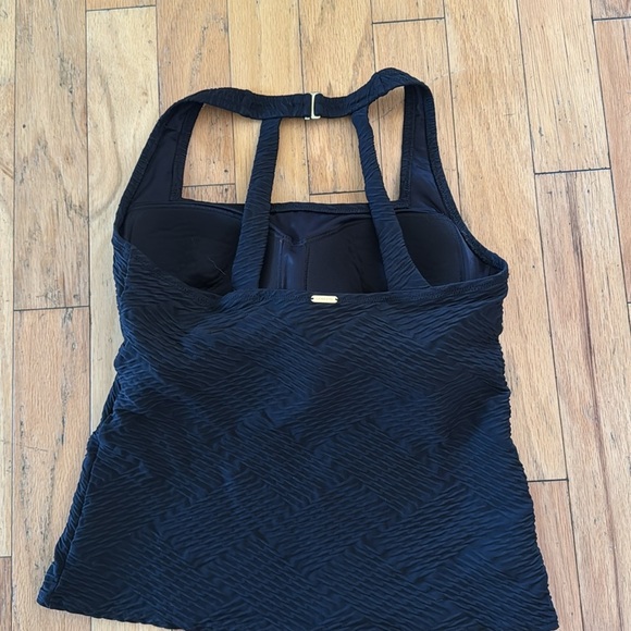 Land's End | Women's Swim Top | Black/Textured | size 10 DD - Picture 2 of 4